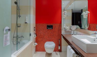 Imagine pentru Hotel Ramada Sibiu 4*  valabile pentru Paste  2025