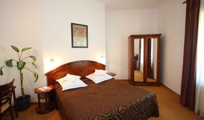 Imagine pentru Hotel Ruia 3* valabile pentru Paste  2025