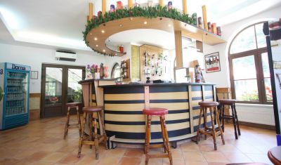 Imagine pentru Hotel Ruia 3* valabile pentru Paste  2025