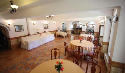 Imagine pentru Hotel Ruia 3* valabile pentru Paste  2025