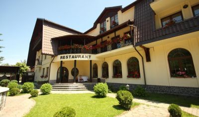 Imagine pentru Hotel Ruia 3* valabile pentru Paste  2025