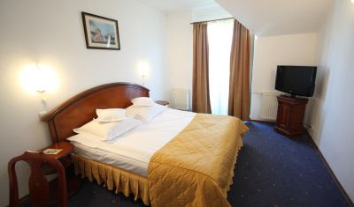 Imagine pentru Hotel Ruia 3* valabile pentru Paste  2025