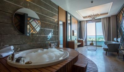 Imagine pentru Hotel Sensitive Premium Resort & Spa 5*  valabile pentru Paste  2025