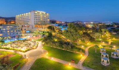 Imagine pentru Hotel St Raphael Resort & Marina 5* valabile pentru Paste  2025