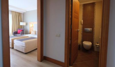 Imagine pentru Hotel Sunland Resort 5* valabile pentru Paste  2025
