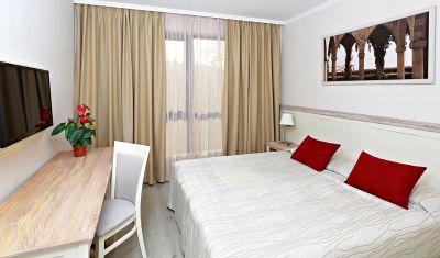 Imagine pentru Hotel White Rock Castle 4*  valabile pentru Paste  2025