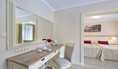 Imagine pentru Hotel White Rock Castle 4*  valabile pentru Paste  2025