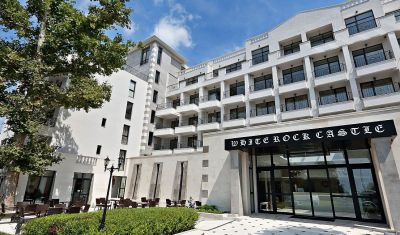 Imagine pentru Hotel White Rock Castle 4*  valabile pentru Paste  2025