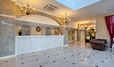 Imagine pentru Hotel White Rock Castle 4*  valabile pentru Paste  2025