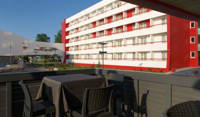 Imagine pentru Hotel Zenith Conference & Spa 4* valabile pentru Paste  2025