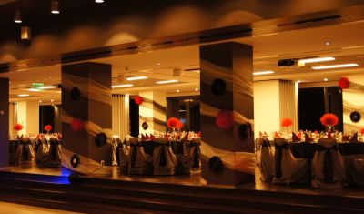 Imagine pentru Hotel Zenith Conference & Spa 4* valabile pentru Paste  2025