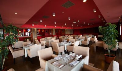 Imagine pentru Hotel Zenith Conference & Spa 4* valabile pentru Paste  2025