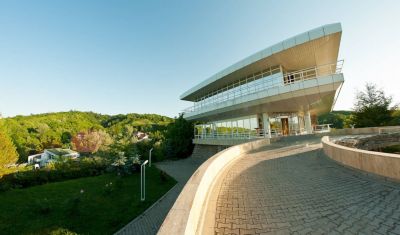 Imagine pentru Lac de Verde Resort 4*  valabile pentru Paste  2025