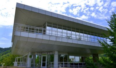Imagine pentru Lac de Verde Resort 4*  valabile pentru Paste  2025