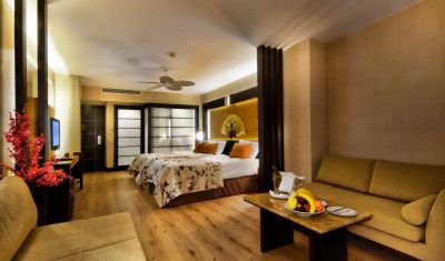 Imagine pentru Limak Lara De Luxe Hotel & Resort 5* valabile pentru Paste  2025
