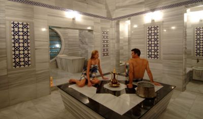 Imagine pentru Limak Lara De Luxe Hotel & Resort 5* valabile pentru Paste  2025