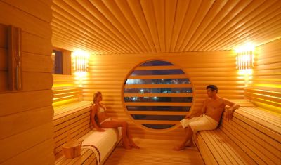 Imagine pentru Limak Lara De Luxe Hotel & Resort 5* valabile pentru Paste  2025