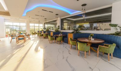 Imagine pentru Mirage Beach Spa Hotel 4* valabile pentru Paste  2025
