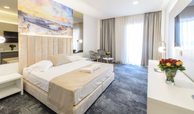 Imagine pentru Mirage Beach Spa Hotel 4* valabile pentru Paste  2025