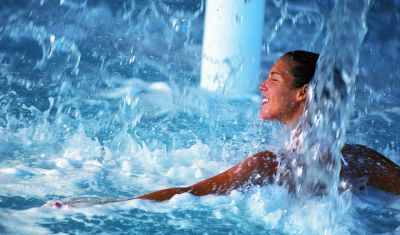 Imagine pentru Mitsis Royal Mare Thalasso & Spa Resort 5* valabile pentru Paste  2025