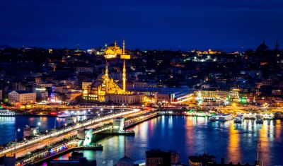 Imagine pentru Paste Ortodox pe Bosfor valabile pentru Paste  2025