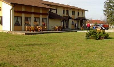 Imagine pentru Pensiunea Forest Ecvestru 4* valabile pentru Paste  2025