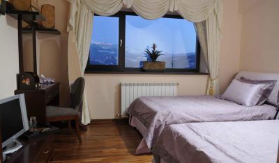 Imagine pentru Pensiunea Gulliver Mountain Resort 4* valabile pentru Paste  2025