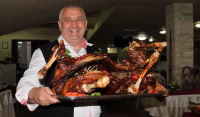 Imagine pentru Puflene Resort 4* valabile pentru Paste  2025