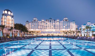 Imagine pentru Rubi Platinum Spa Resort & Suites 5* valabile pentru Paste  2025