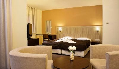 Imagine pentru Aparthotel Casa Karina Bansko 4* valabile pentru Paste  2026