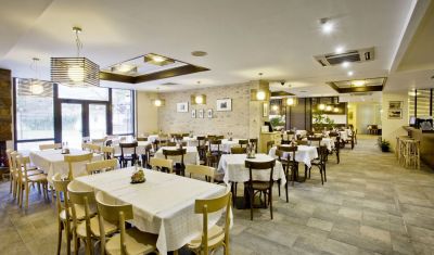 Imagine pentru Aparthotel Casa Karina Bansko 4* valabile pentru Paste  2026