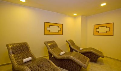 Imagine pentru Aparthotel Casa Karina Bansko 4* valabile pentru Paste  2026