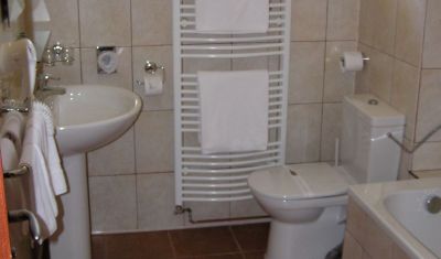 Imagine pentru Azuga Ski & Bike Resort 3* valabile pentru Paste  2026