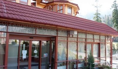 Imagine pentru Azuga Ski & Bike Resort 3* valabile pentru Paste  2026