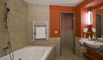 Imagine pentru Bradet Ensana Health Spa Hotel 4*  valabile pentru Paste  2026