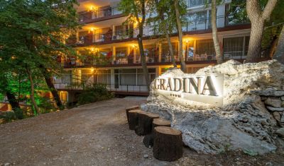 Imagine pentru BSA Hotel Gradina 4*  valabile pentru Paste  2026