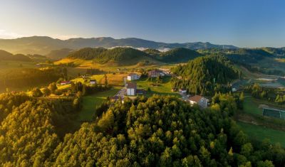 Imagine pentru Cheile Gradistei Resort Fundata 3* valabile pentru Paste  2026