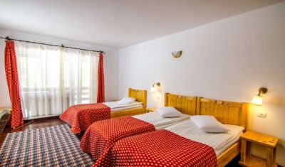 Imagine pentru Cheile Gradistei Resort Moeciu 3* valabile pentru Paste  2026