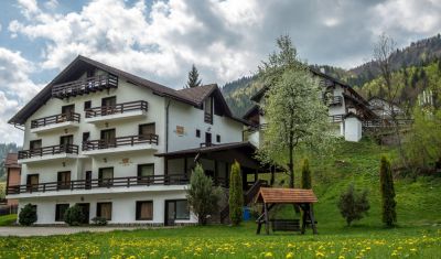 Imagine pentru Cheile Gradistei Resort Moeciu 3* valabile pentru Paste  2026
