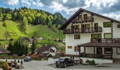 Imagine pentru Cheile Gradistei Resort Moeciu 3* valabile pentru Paste  2026