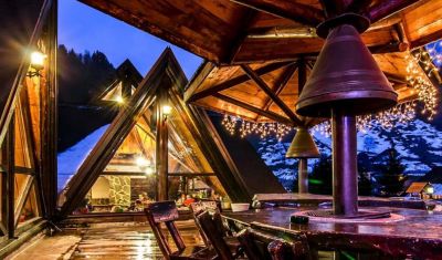 Imagine pentru Cheile Gradistei Resort Moeciu 3* valabile pentru Paste  2026