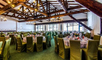 Imagine pentru Cheile Gradistei Resort Moeciu 3* valabile pentru Paste  2026