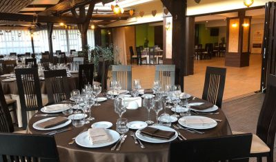 Imagine pentru Complex Turistic 3 Stejari 4* valabile pentru Paste  2026