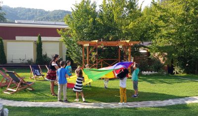 Imagine pentru Complex Turistic 3 Stejari 4* valabile pentru Paste  2026