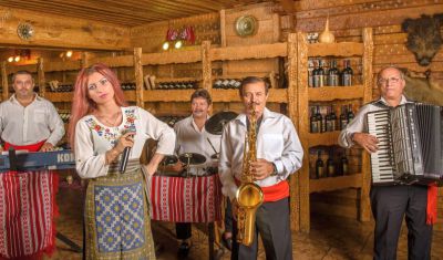 Imagine pentru Complex Turistic Casa Romaneasca 4* valabile pentru Paste  2026