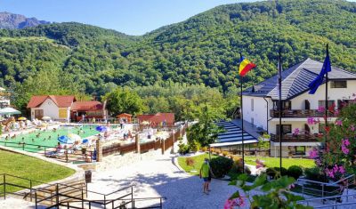 Imagine pentru Complex Turistic Casa Romaneasca 4* valabile pentru Paste  2026