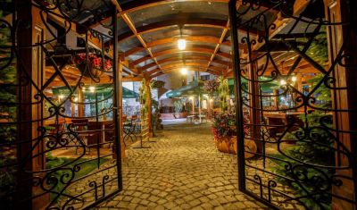 Imagine pentru DoubleTree by Hilton Hotel Sighisoara Cavaler 4* valabile pentru Paste  2026