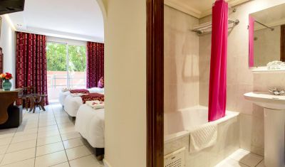 Imagine pentru Hotel Akabar 3*  valabile pentru Paste  2026