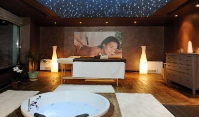 Imagine pentru Hotel Alpin Resort 4* valabile pentru Paste  2026