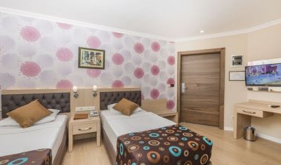 Imagine pentru Hotel Asdem Park 4*  valabile pentru Paste  2026